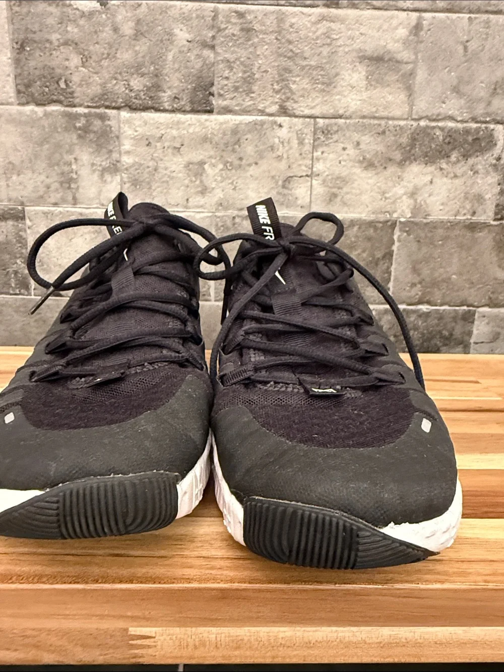 Nike Free Metcon 5 Black and White Men's Athletic Training Shoes size 10